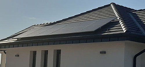 Solarpanel, Neu gebaute Einfamilienhaus zu verkaufen